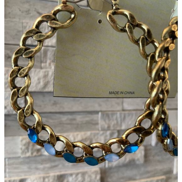 Stony Hoop Earrings - Picture 3 of 7